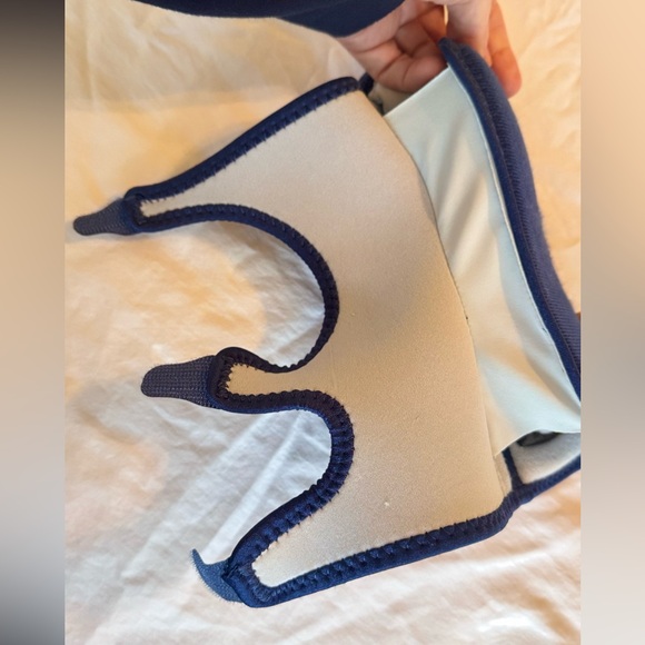 FUTURO Night Wrist Sleep Support Sleeping Brace for Carpal Tunnel & Sprain - Picture 12 of 16